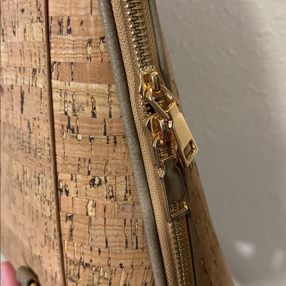Miztique Daisy Cork Convertible Backpack Purse - Picture 5 of 8